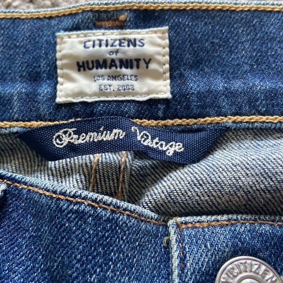 Citizens of Humanity - Drew Crop Flare - Size 25 - Picture 6 of 6